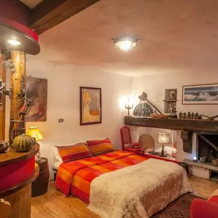 Apartamento Modest & Cheap Tavern For A Spartan Retreat Courmayeur