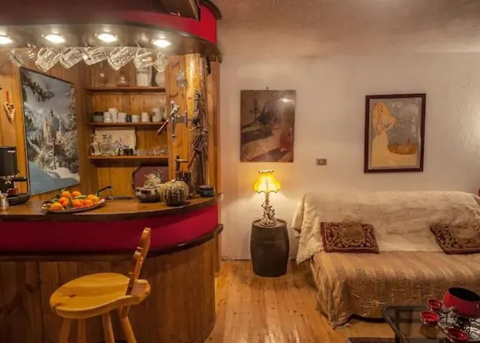 Apartment Modest & Cheap Tavern For A Spartan Retreat Courmayeur